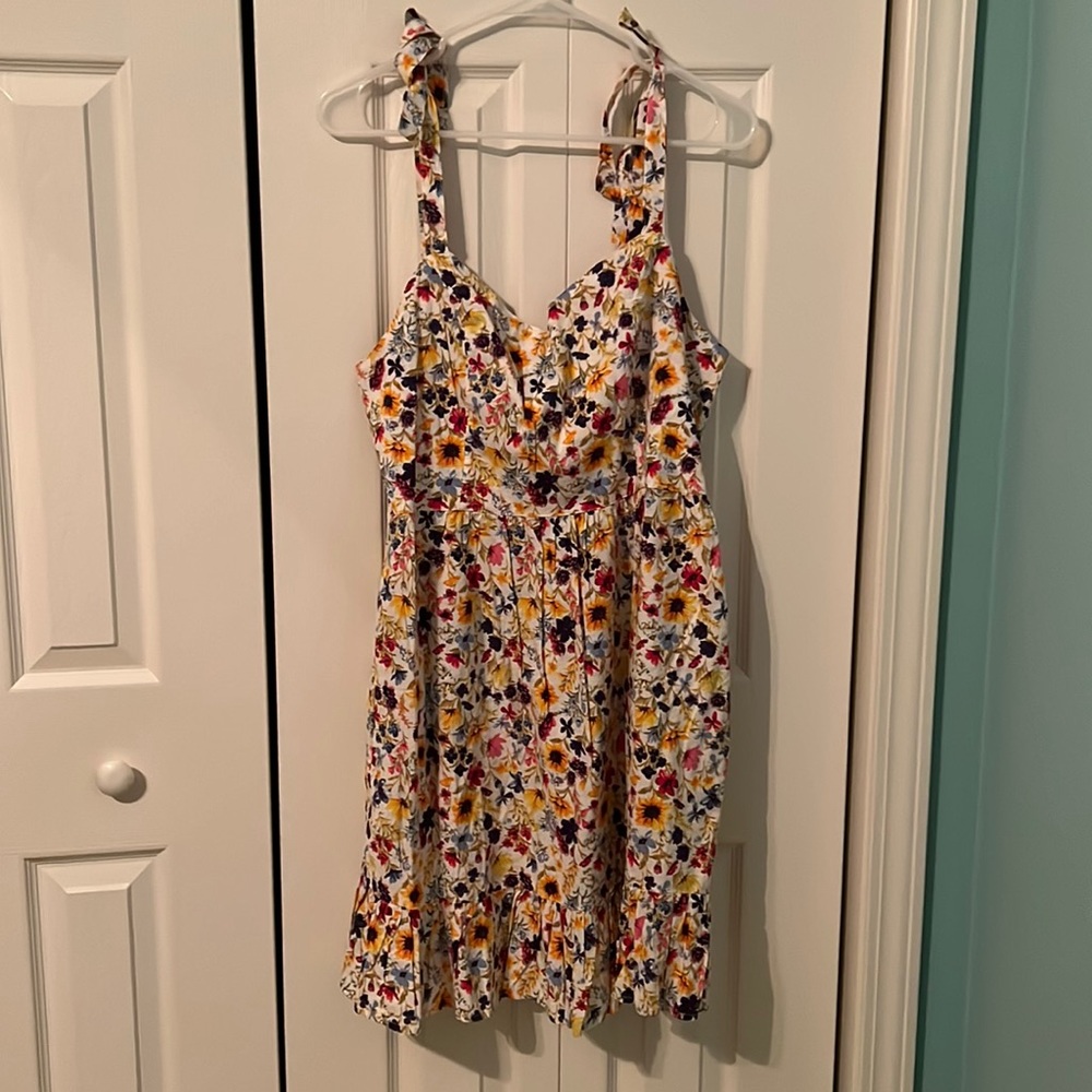Floral flirty mini dress